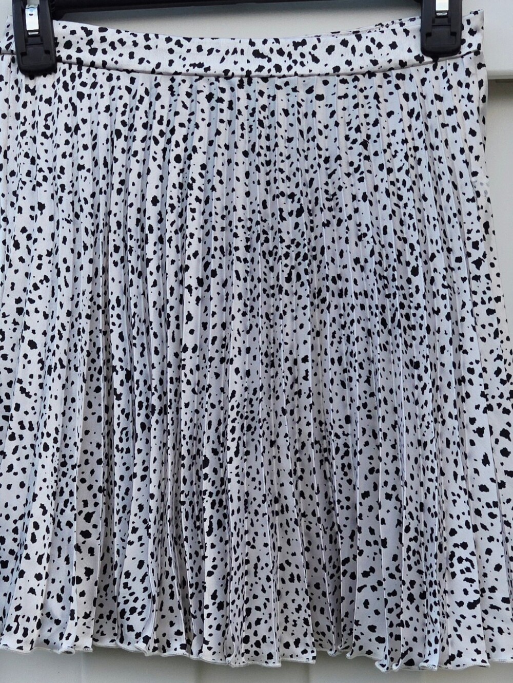 ASOS Design Women's White And Black Pleated Mini Skirt Size 2